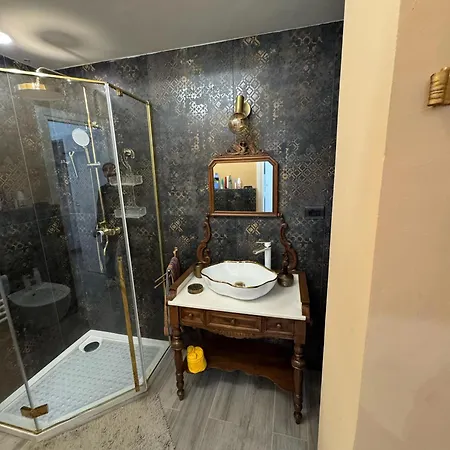 Ricasoli 80 - Elegante Con Parcheggio Privato * Siena