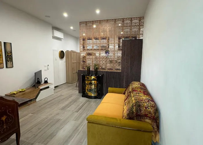 Ricasoli 80 - Elegante Con Parcheggio Privato Apartmán *